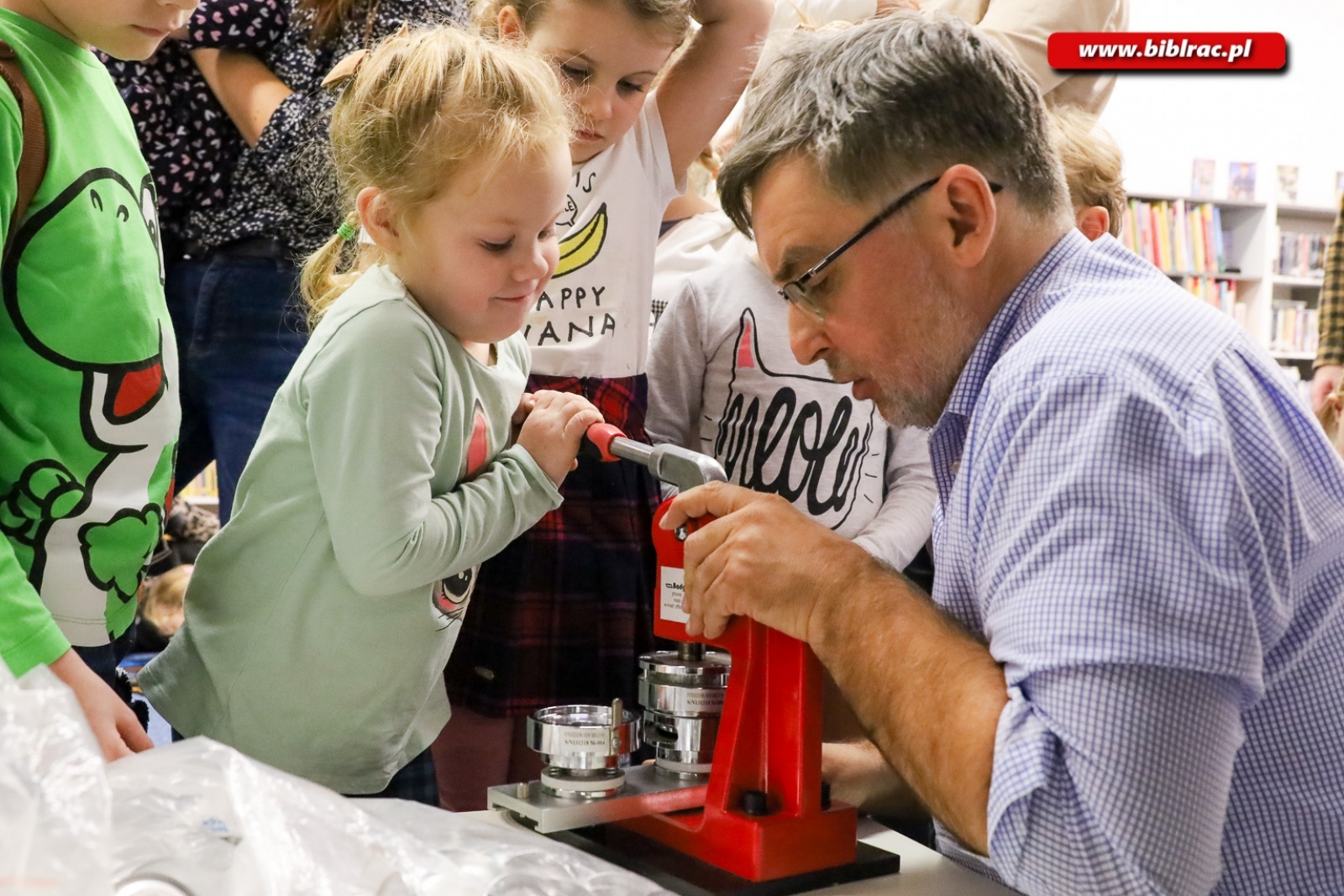 Zdjęcie w galerii na portalu naszraciborz.pl: Kicia Kocia zachwyciła najmłodszych wiadomości z regionu