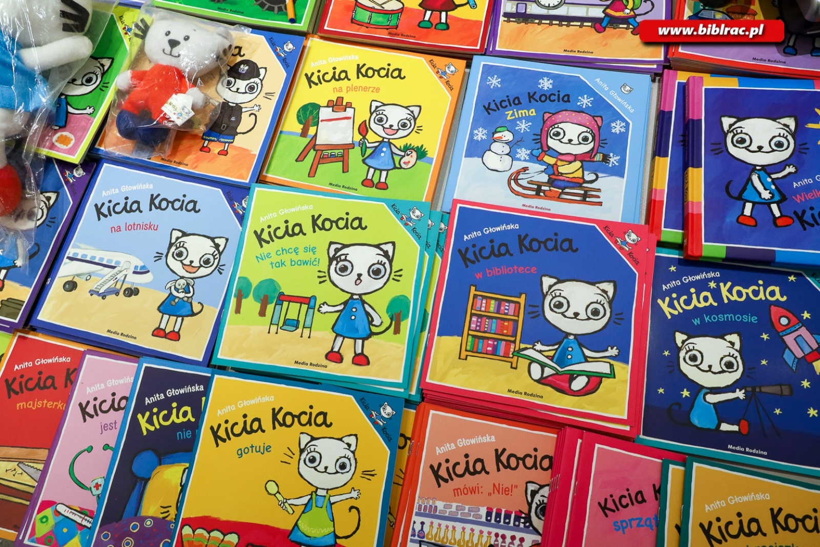 Zdjęcie w galerii na portalu naszraciborz.pl: Kicia Kocia zachwyciła najmłodszych wiadomości z regionu