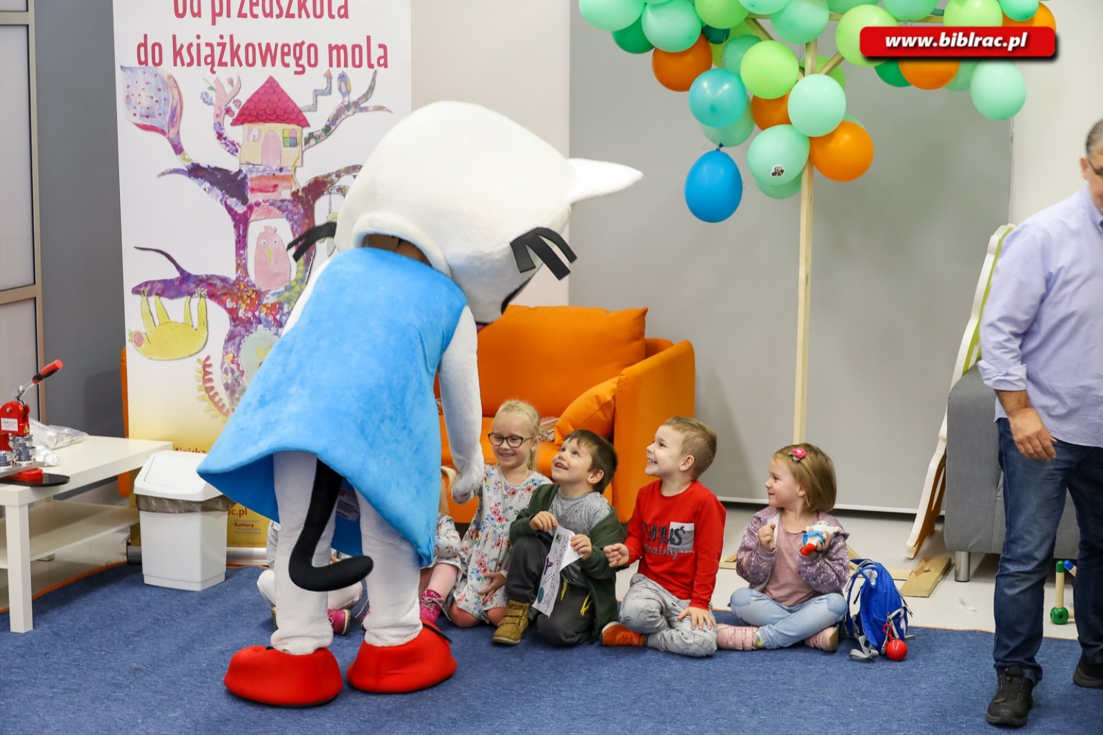 Zdjęcie w galerii na portalu naszraciborz.pl: Kicia Kocia zachwyciła najmłodszych wiadomości z regionu