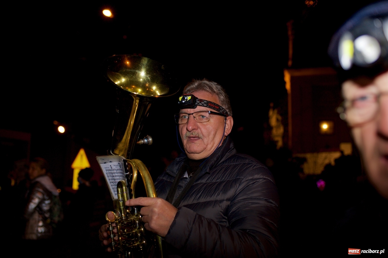 Zdjęcie w galerii na portalu naszraciborz.pl: Wielka radość w Tworkowie. Św. Marcin na koniu i trzysta pysznych rogali wiadomości z regionu