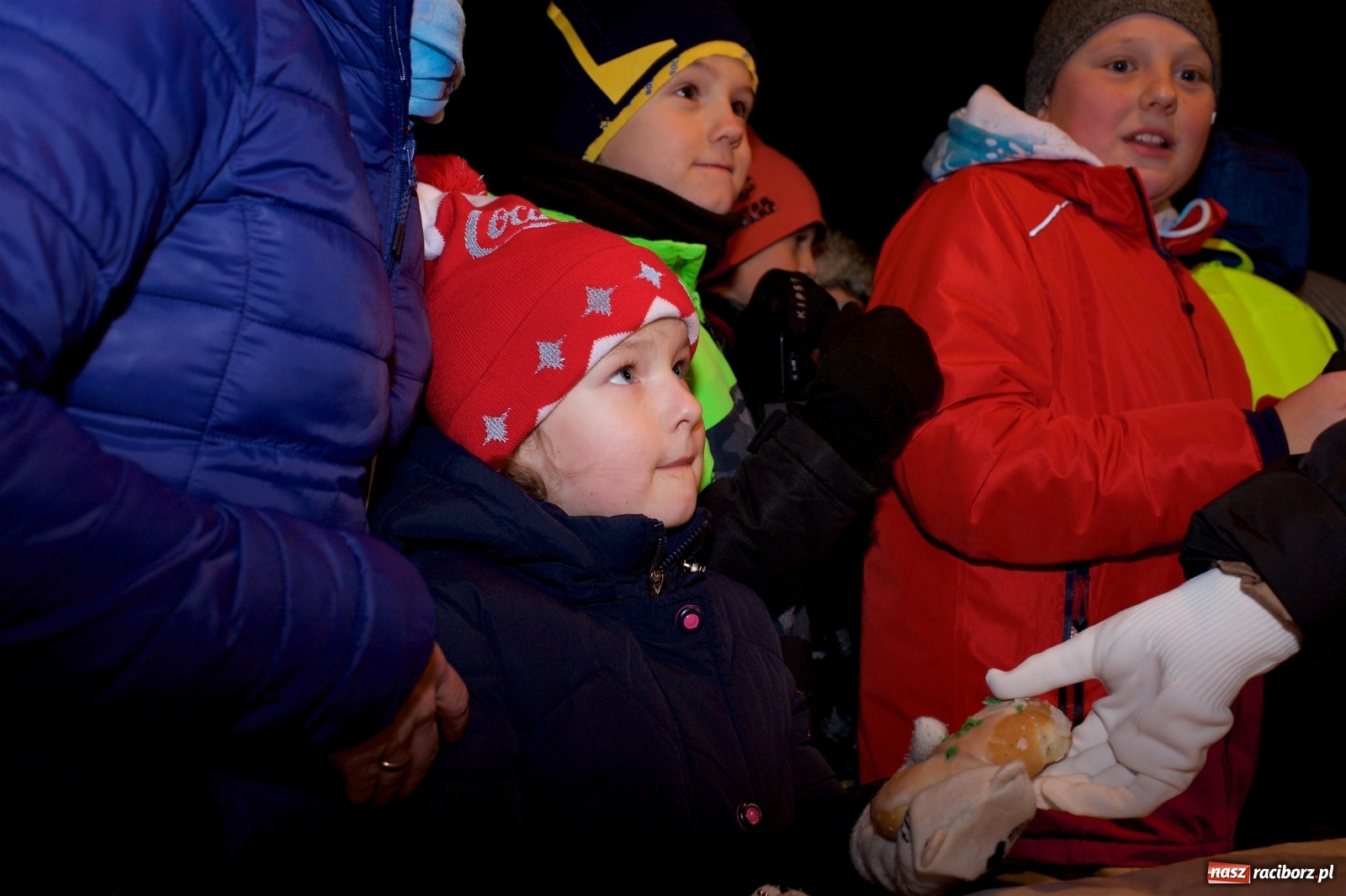 Zdjęcie w galerii na portalu naszraciborz.pl: Wielka radość w Tworkowie. Św. Marcin na koniu i trzysta pysznych rogali wiadomości z regionu