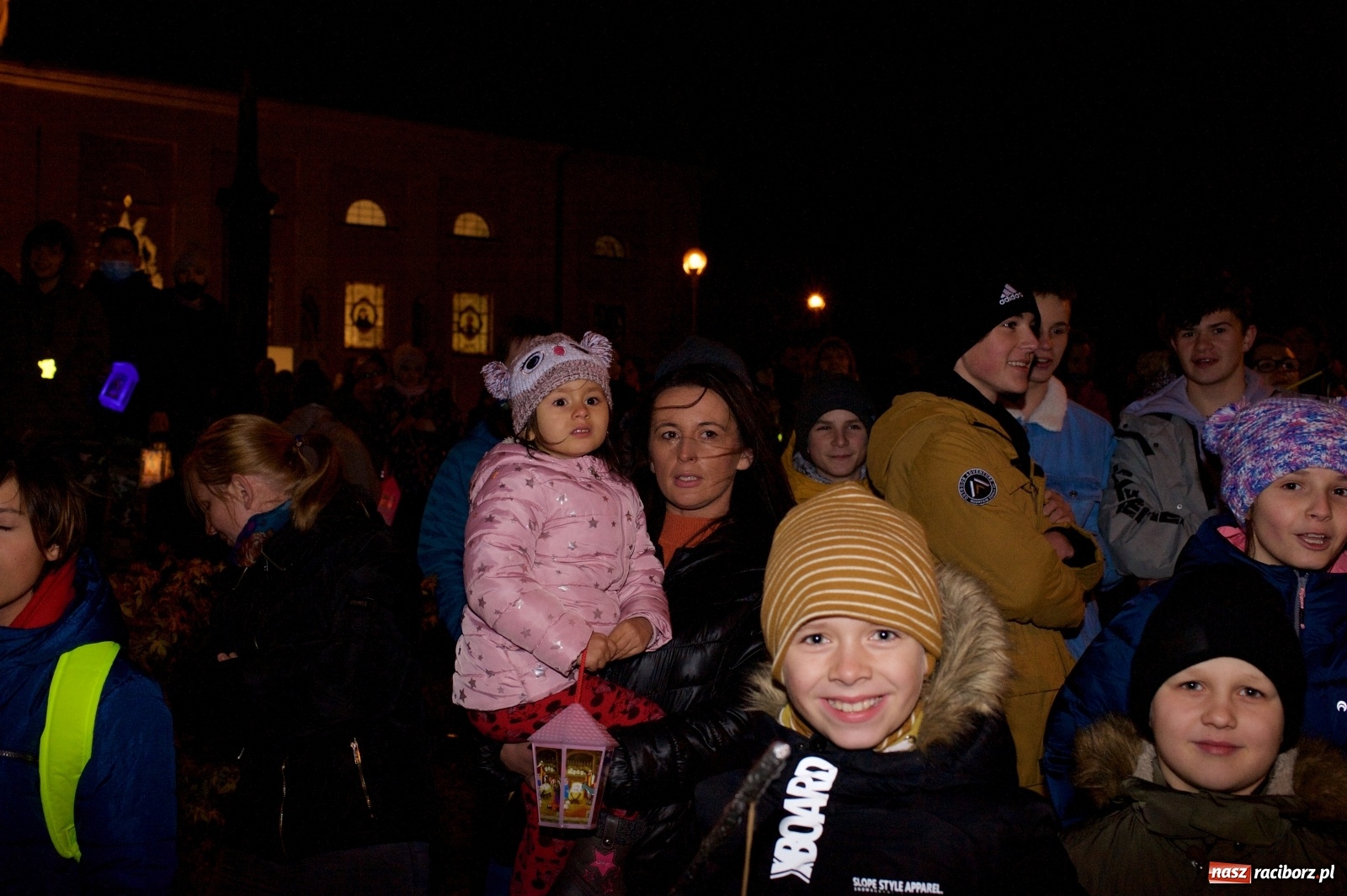 Zdjęcie w galerii na portalu naszraciborz.pl: Wielka radość w Tworkowie. Św. Marcin na koniu i trzysta pysznych rogali wiadomości z regionu