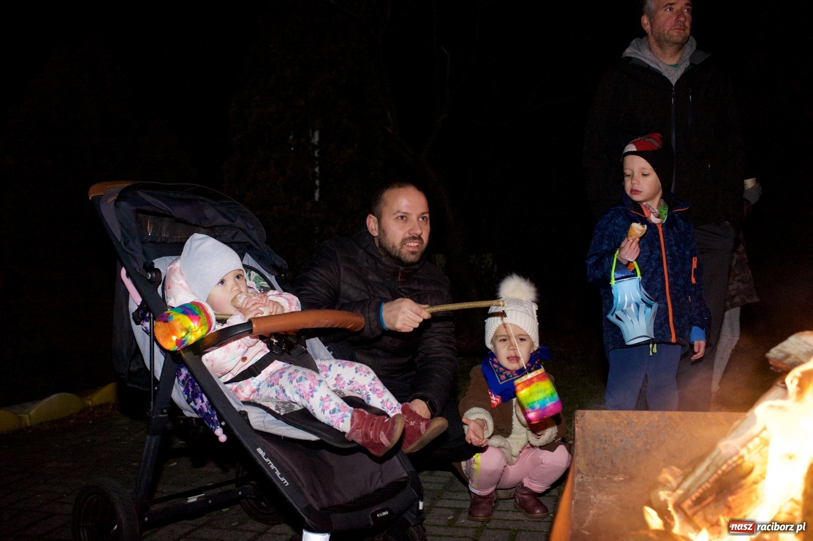 Zdjęcie w galerii na portalu naszraciborz.pl: Wielka radość w Tworkowie. Św. Marcin na koniu i trzysta pysznych rogali wiadomości z regionu