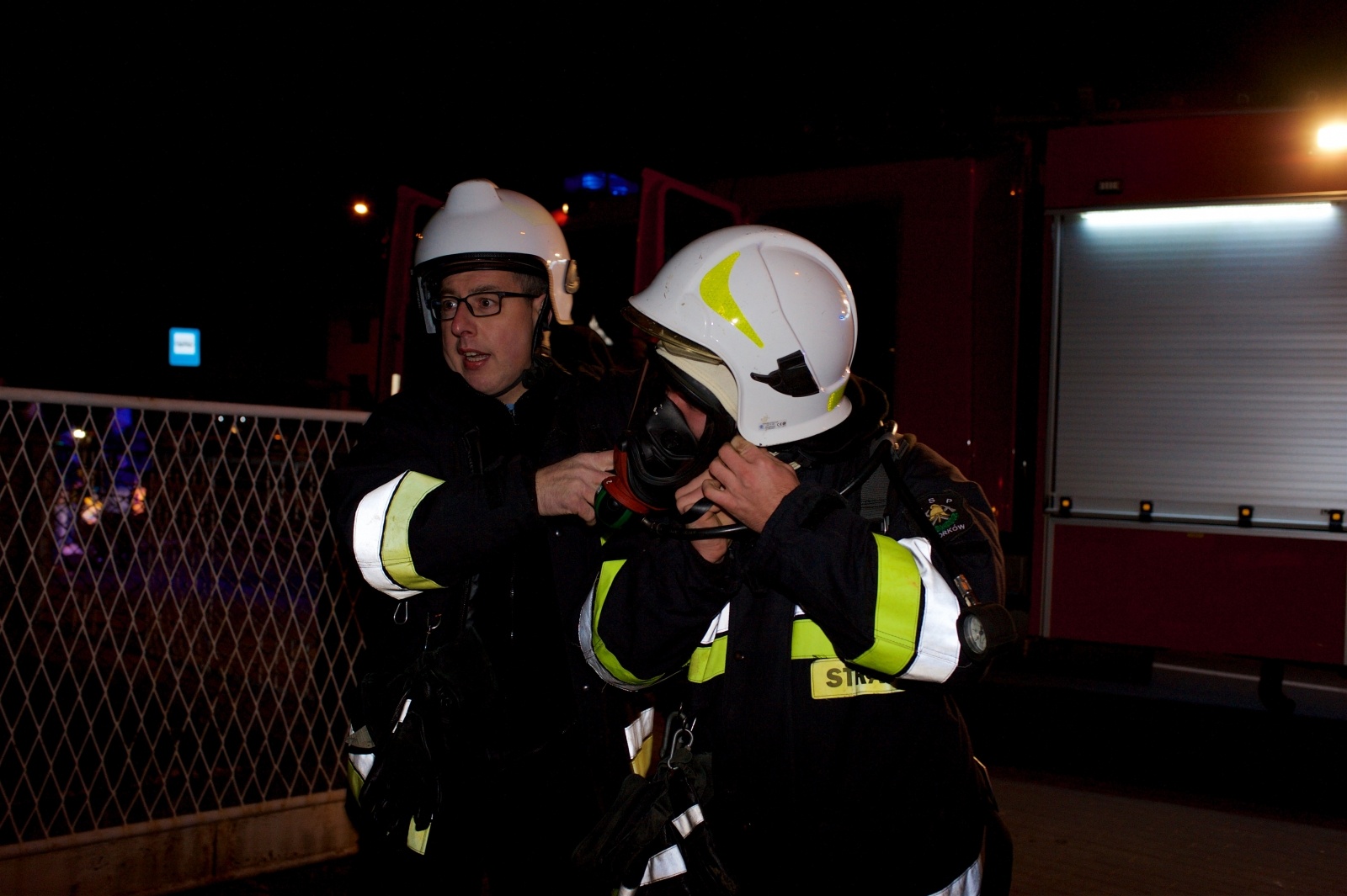 Zdjęcie w galerii na portalu naszraciborz.pl: Pożar drewna w domu w Tworkowie wiadomości z regionu