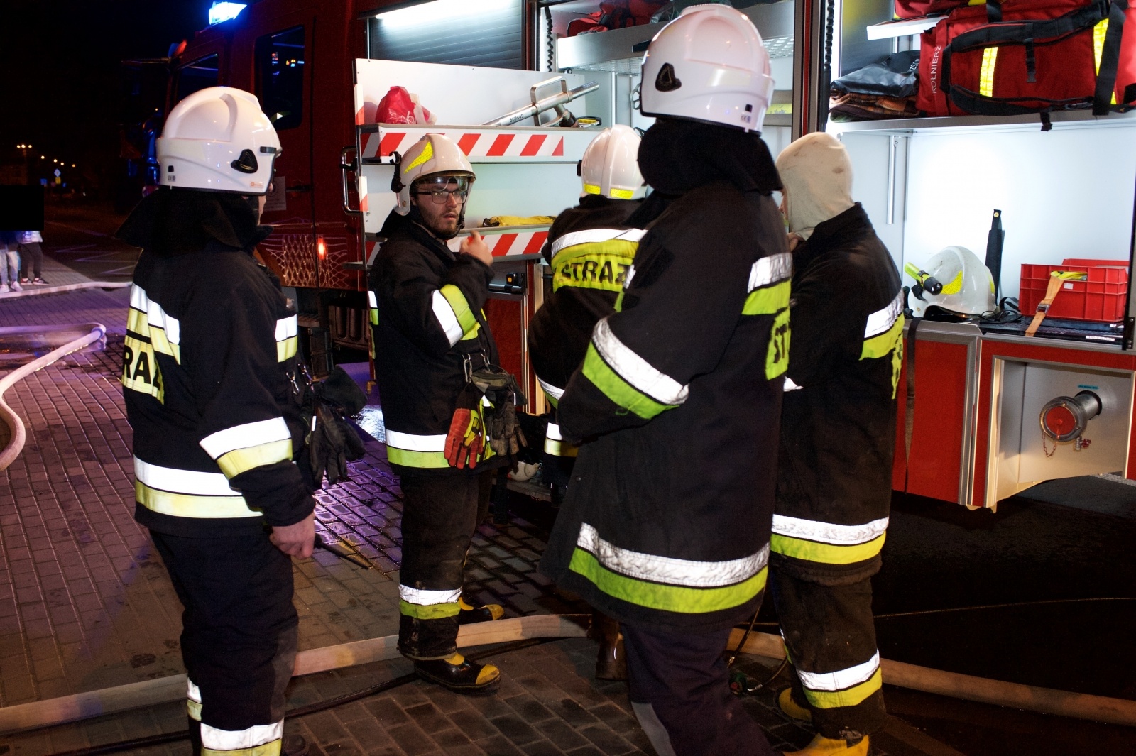 Zdjęcie w galerii na portalu naszraciborz.pl: Pożar drewna w domu w Tworkowie wiadomości z regionu