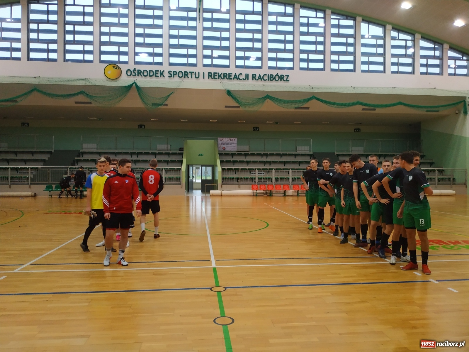 Zdjęcie w galerii na portalu naszraciborz.pl: Piłkarskie zmagania w Arenie Rafako [FOTO] wiadomości z regionu