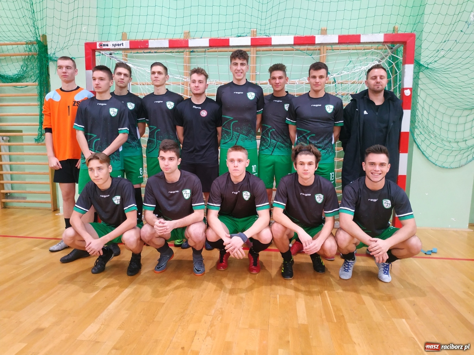 Zdjęcie w galerii na portalu naszraciborz.pl: Piłkarskie zmagania w Arenie Rafako [FOTO] wiadomości z regionu