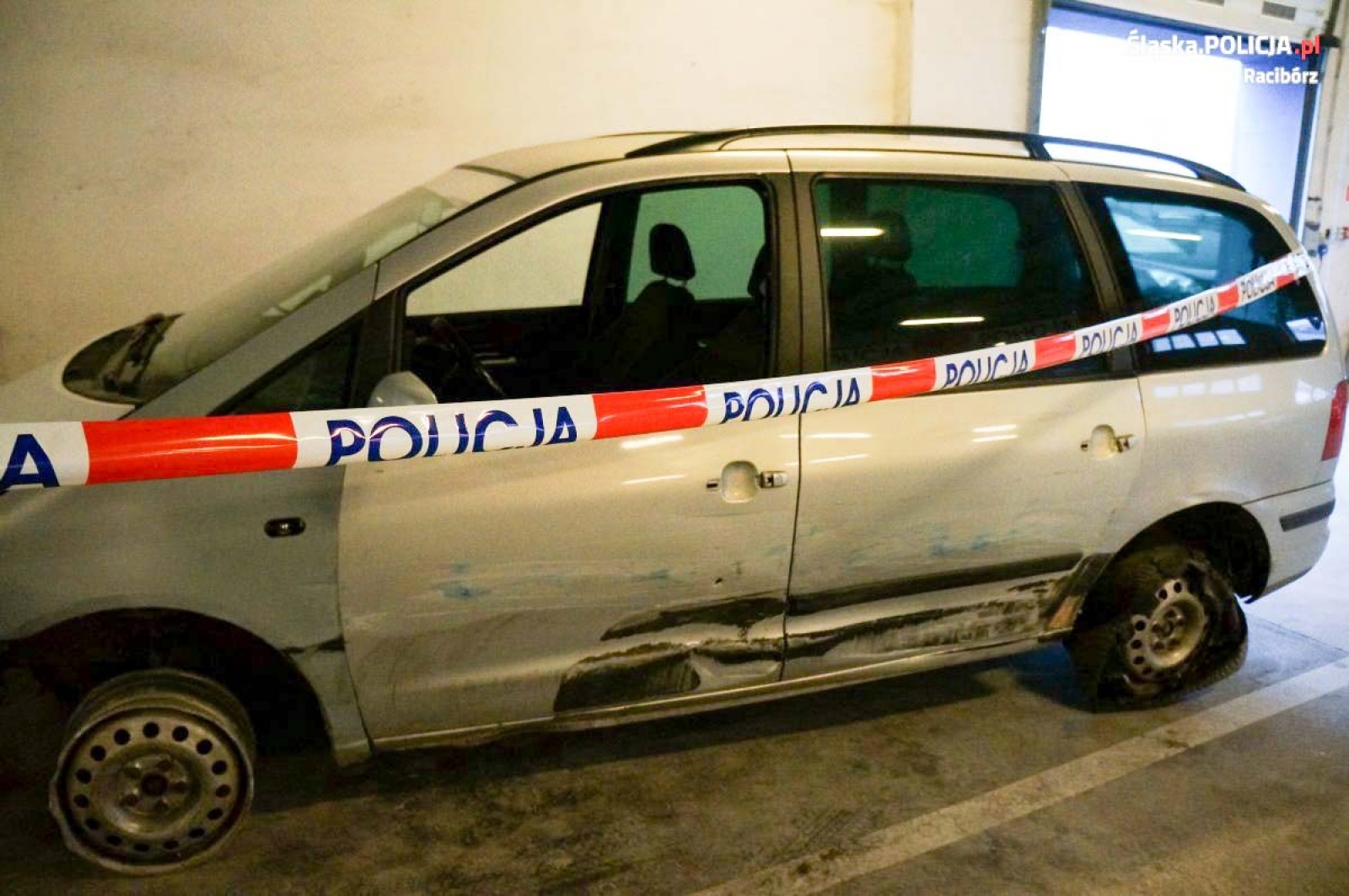 Zdjęcie w galerii na portalu naszraciborz.pl: Pościg za seatem. Policjanci z Raciborza oddali strzały [FOTO] wiadomości z regionu