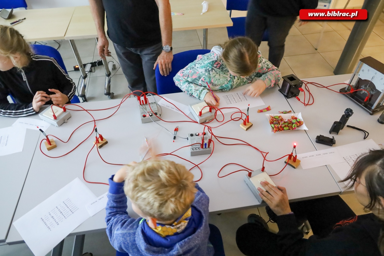 Zdjęcie w galerii na portalu naszraciborz.pl: Młodzież dowiedziała się jak działa telegraf wiadomości z regionu