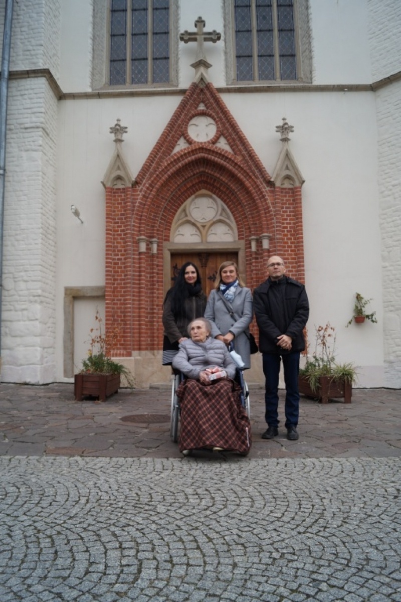 Zdjęcie w galerii na portalu naszraciborz.pl: Jubileusz 100. urodzin pani Agnieszki Potyki - wieloletniej mieszkanki DPS Złota Jesień w Raciborzu wiadomości z regionu