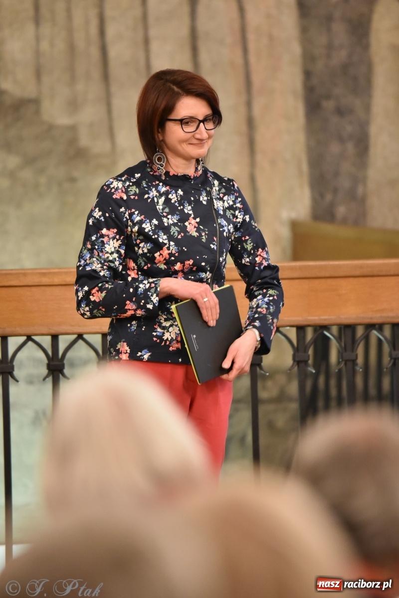 Zdjęcie w galerii na portalu naszraciborz.pl: Od pradziejów do współczesności. O rytuałach pogrzebowych w raciborskim Muzeum wiadomości z regionu