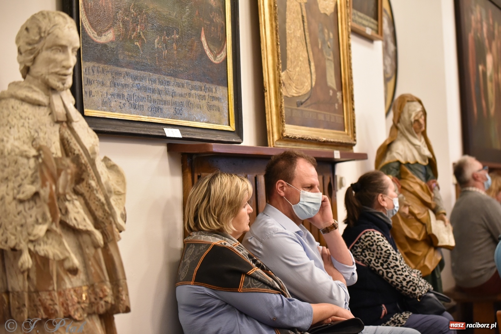 Zdjęcie w galerii na portalu naszraciborz.pl: Od pradziejów do współczesności. O rytuałach pogrzebowych w raciborskim Muzeum wiadomości z regionu