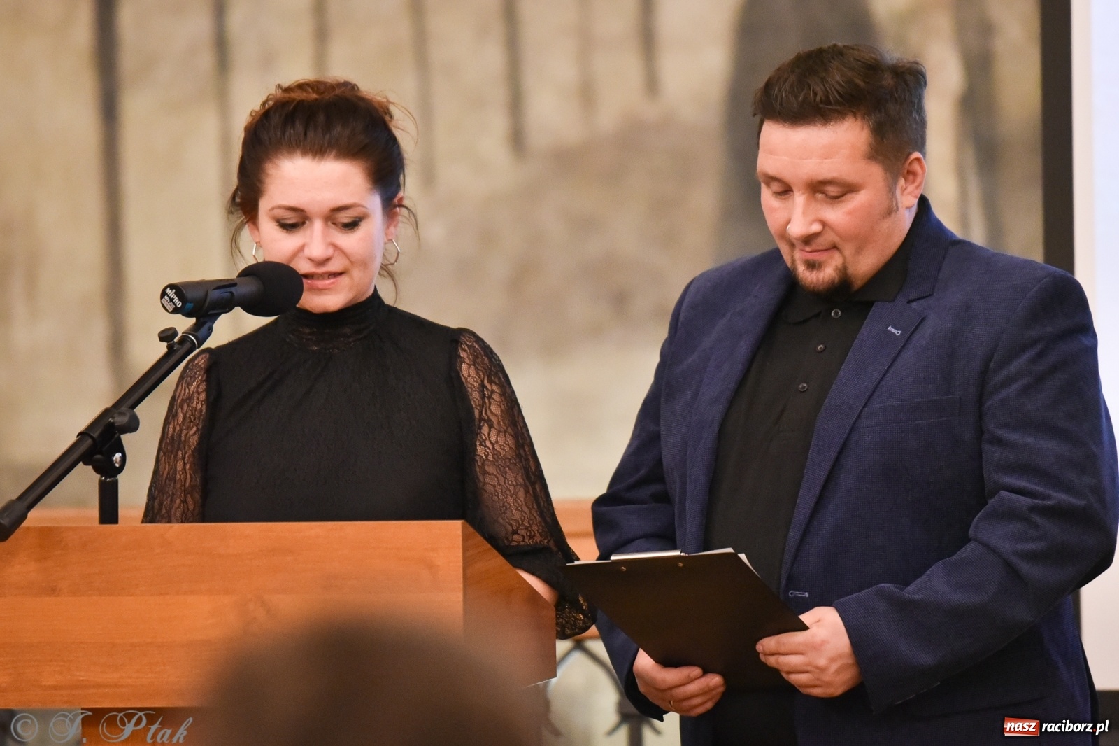 Zdjęcie w galerii na portalu naszraciborz.pl: Od pradziejów do współczesności. O rytuałach pogrzebowych w raciborskim Muzeum wiadomości z regionu