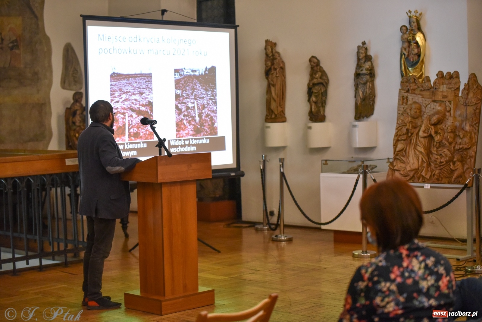 Zdjęcie w galerii na portalu naszraciborz.pl: Od pradziejów do współczesności. O rytuałach pogrzebowych w raciborskim Muzeum wiadomości z regionu