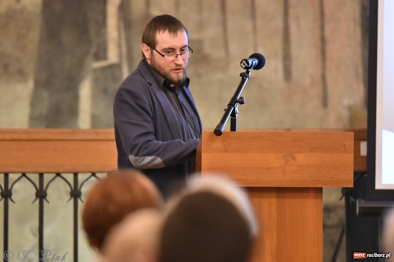 Zdjęcie w galerii na portalu naszraciborz.pl: Od pradziejów do współczesności. O rytuałach pogrzebowych w raciborskim Muzeum wiadomości z regionu