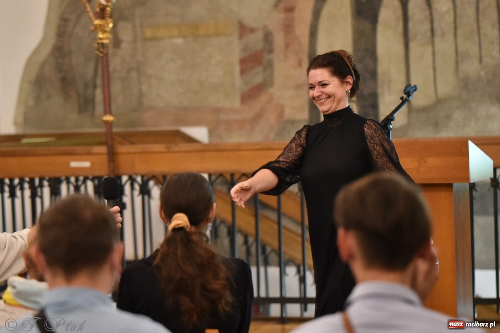 Zdjęcie w galerii na portalu naszraciborz.pl: Od pradziejów do współczesności. O rytuałach pogrzebowych w raciborskim Muzeum wiadomości z regionu