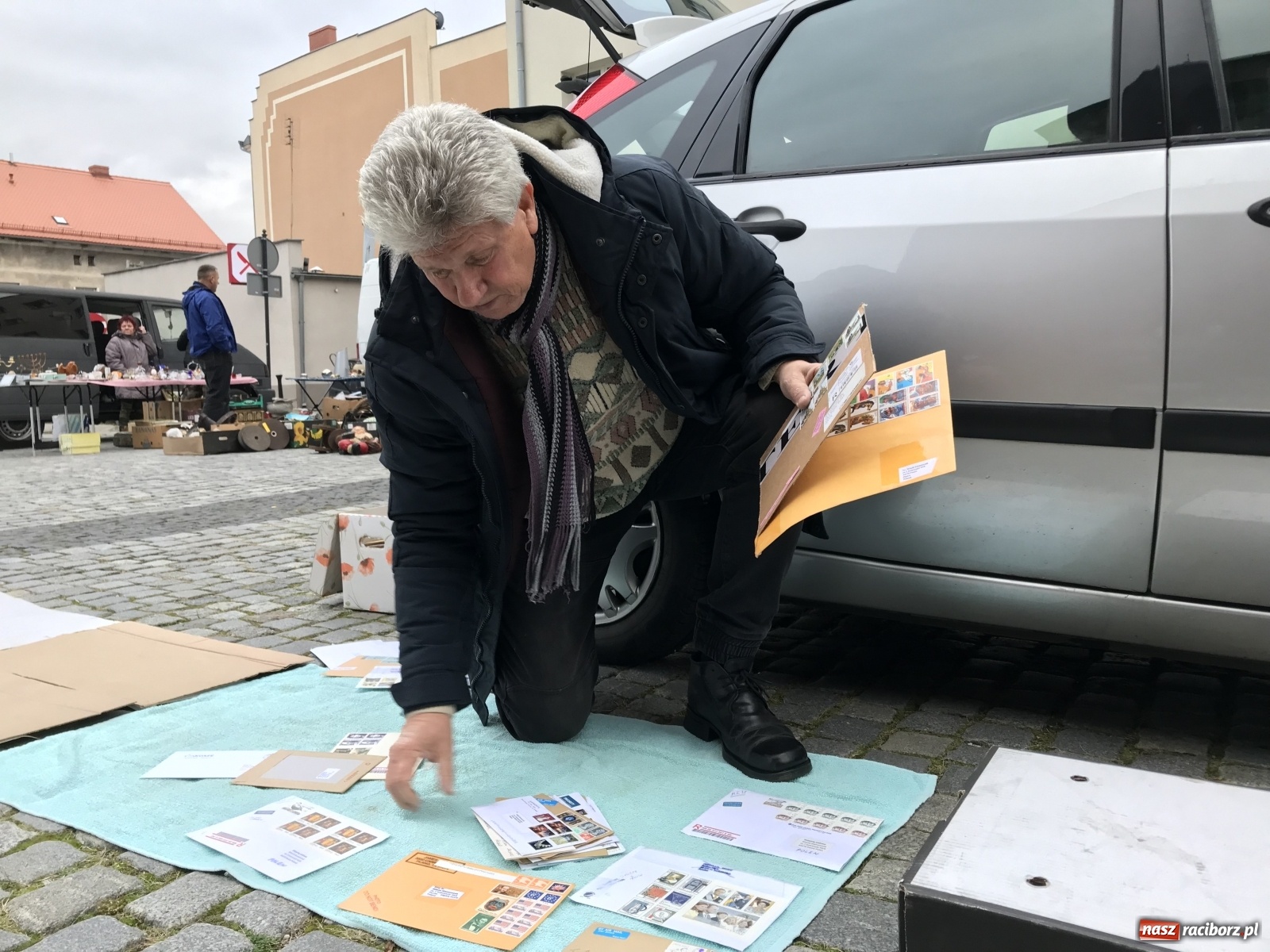 Zdjęcie w galerii na portalu naszraciborz.pl: Plac Dominikański zapełniony. Listopadowy targ staroci wiadomości z regionu