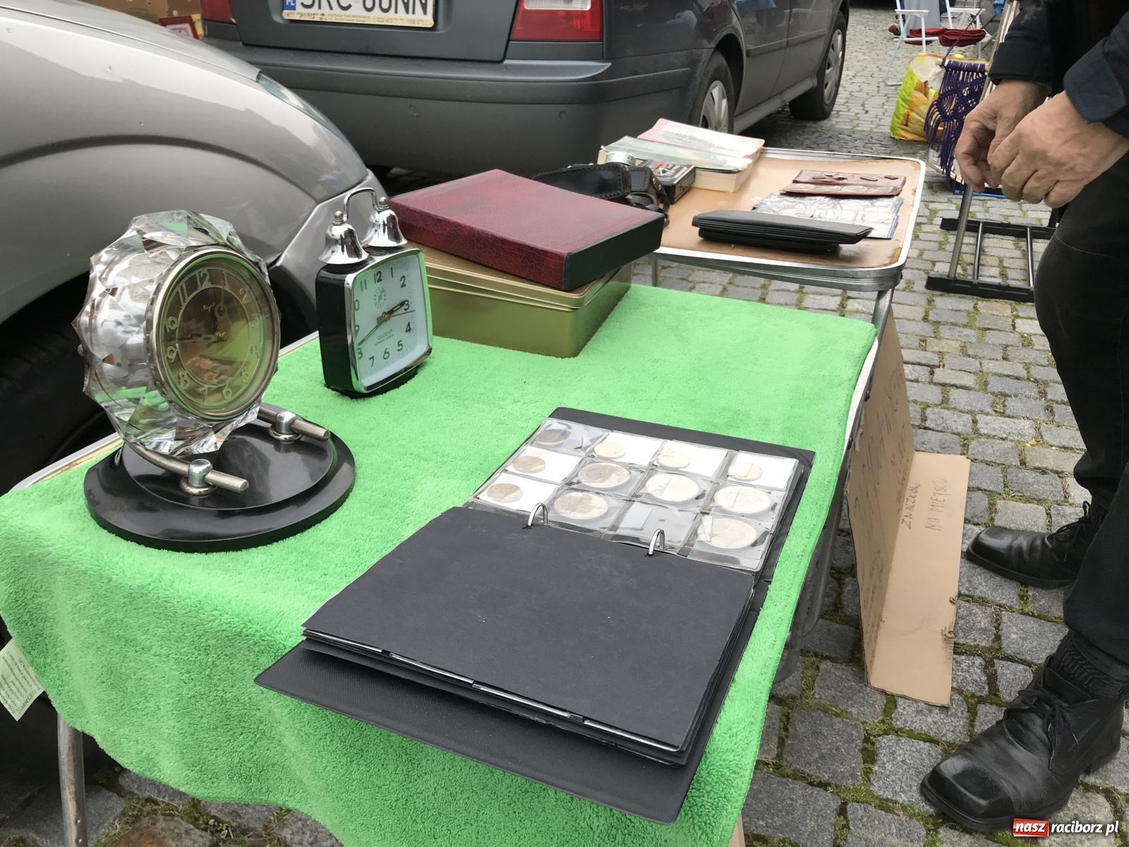 Zdjęcie w galerii na portalu naszraciborz.pl: Plac Dominikański zapełniony. Listopadowy targ staroci wiadomości z regionu