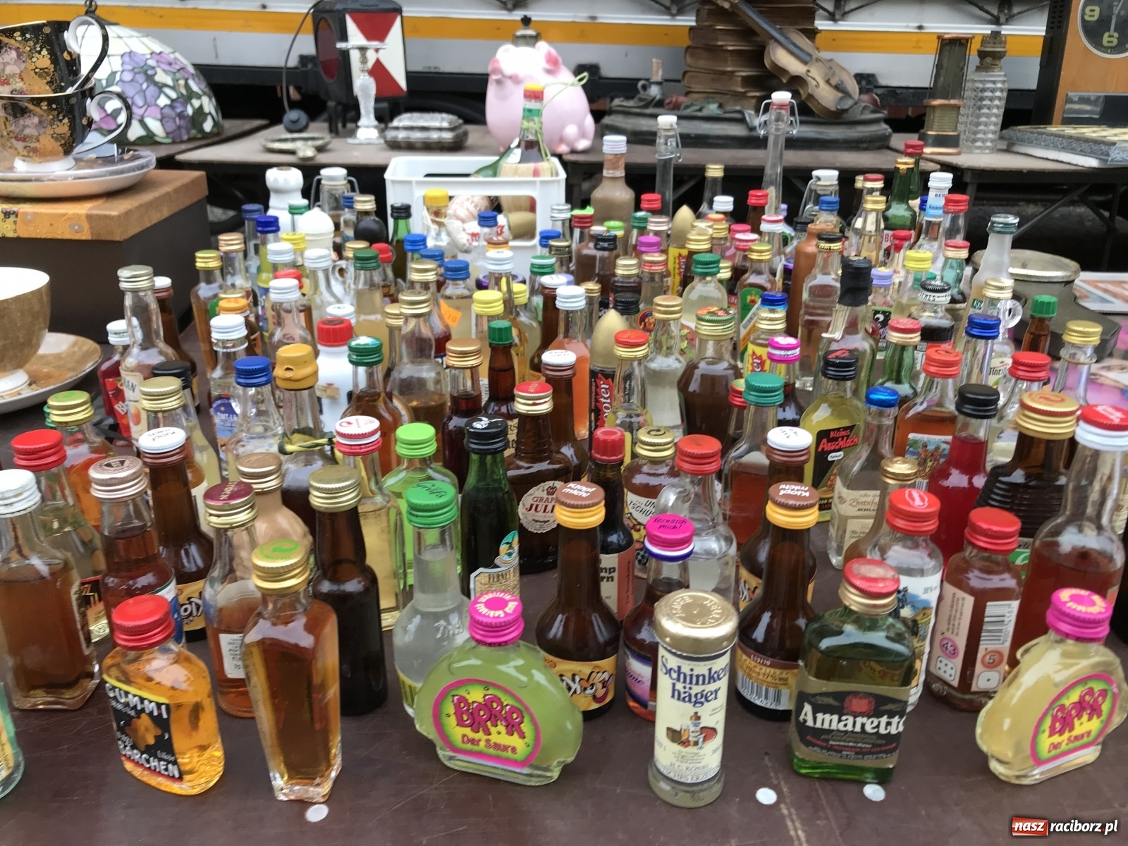 Zdjęcie w galerii na portalu naszraciborz.pl: Plac Dominikański zapełniony. Listopadowy targ staroci wiadomości z regionu