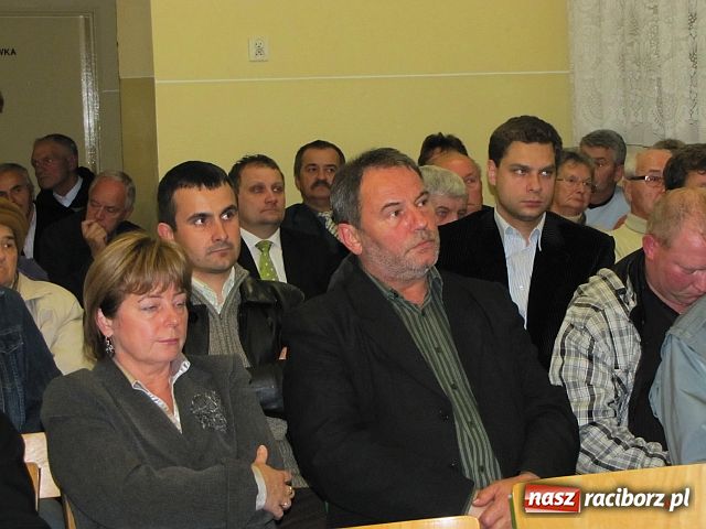 Zdjęcie w galerii na portalu naszraciborz.pl: W Brzeziu ulice równe jak stół wiadomości z regionu