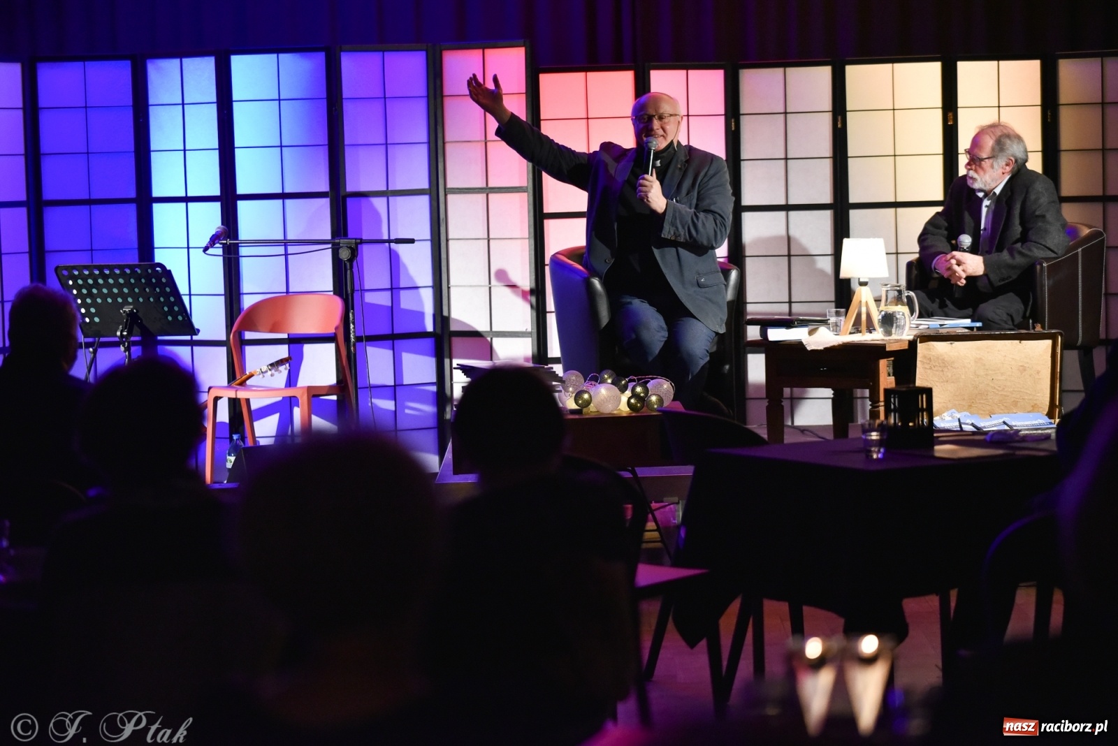 Zdjęcie w galerii na portalu naszraciborz.pl: W RCK promowano nowy numer Almanachu Prowincjonalnego wiadomości z regionu