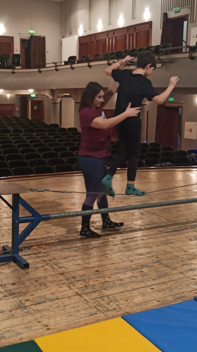 Zdjęcie w galerii na portalu naszraciborz.pl: Warsztaty cyrkowe w RCK wiadomości z regionu