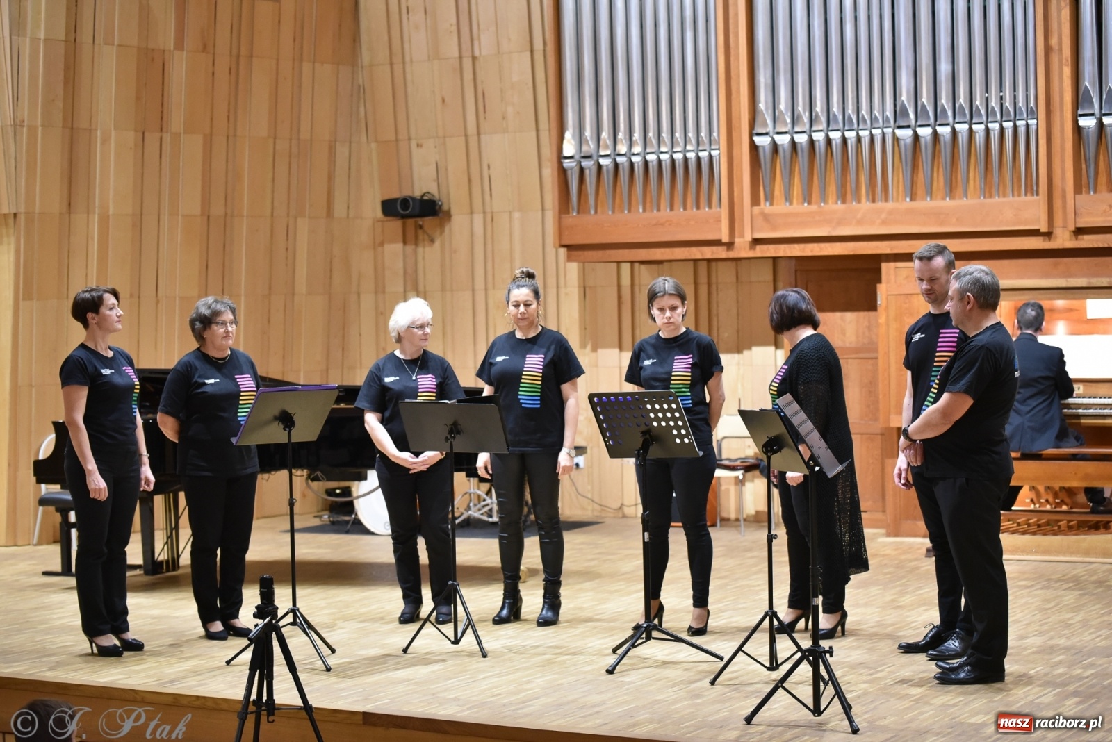 Zdjęcie w galerii na portalu naszraciborz.pl: Nauczyciele na scenie. Koncert w PSM [FOTO i WIDEO] wiadomości z regionu