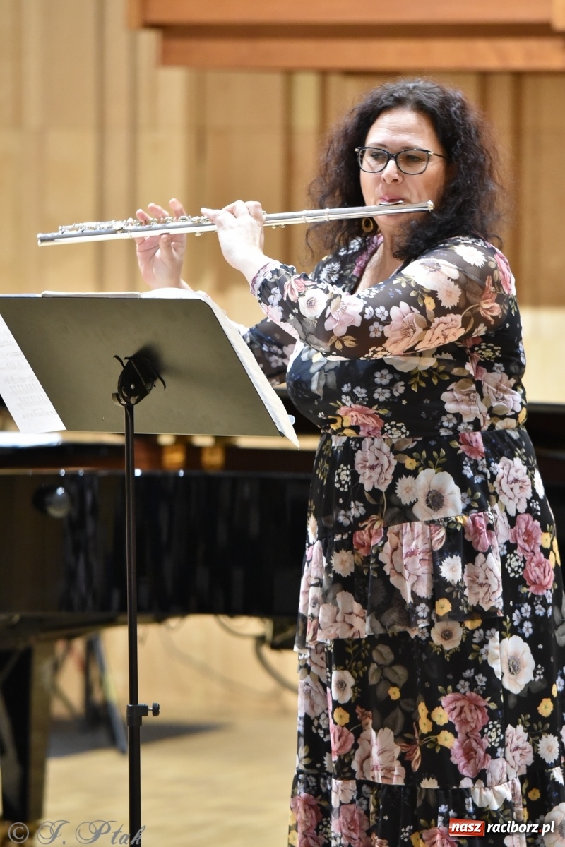 Zdjęcie w galerii na portalu naszraciborz.pl: Nauczyciele na scenie. Koncert w PSM [FOTO i WIDEO] wiadomości z regionu