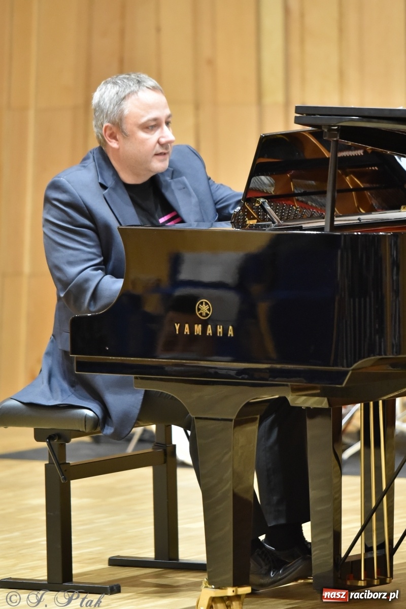 Zdjęcie w galerii na portalu naszraciborz.pl: Nauczyciele na scenie. Koncert w PSM [FOTO i WIDEO] wiadomości z regionu