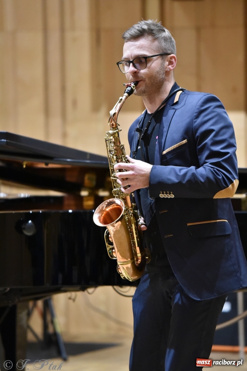 Zdjęcie w galerii na portalu naszraciborz.pl: Nauczyciele na scenie. Koncert w PSM [FOTO i WIDEO] wiadomości z regionu