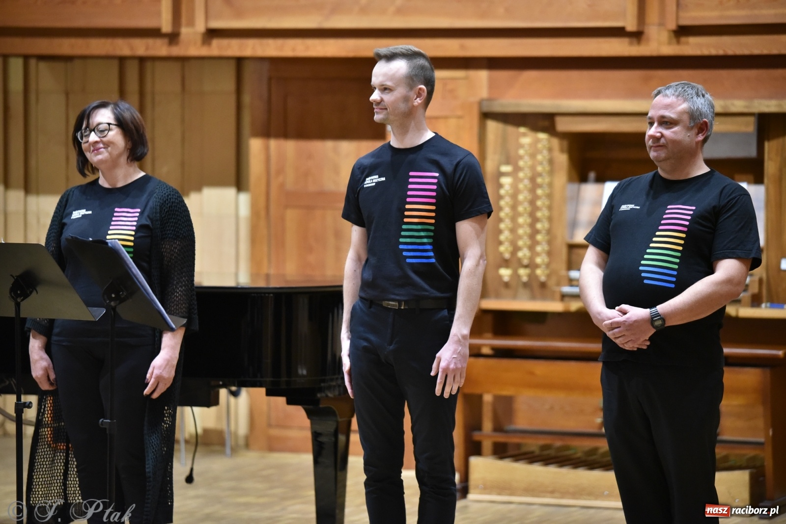 Zdjęcie w galerii na portalu naszraciborz.pl: Nauczyciele na scenie. Koncert w PSM [FOTO i WIDEO] wiadomości z regionu