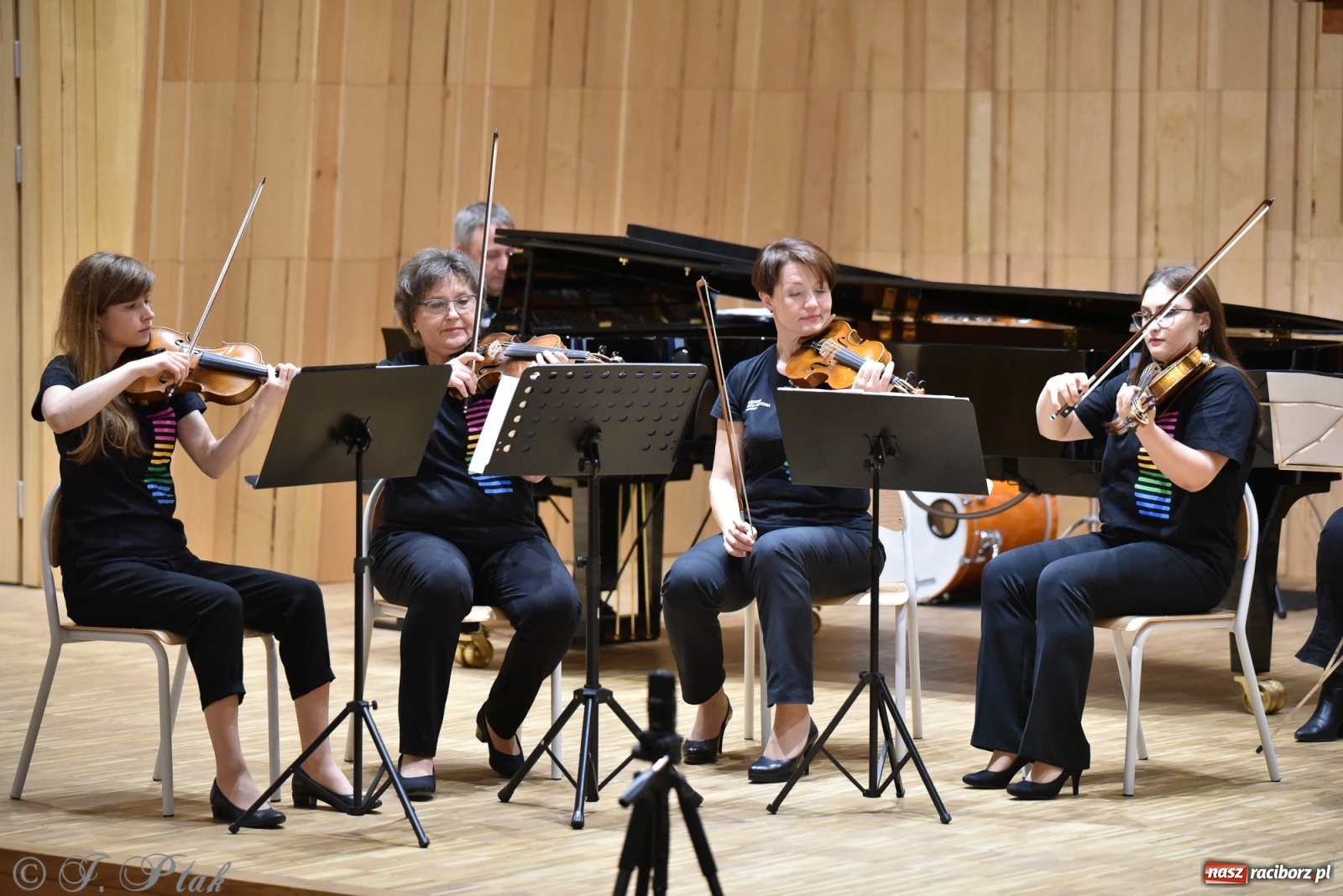 Zdjęcie w galerii na portalu naszraciborz.pl: Nauczyciele na scenie. Koncert w PSM [FOTO i WIDEO] wiadomości z regionu