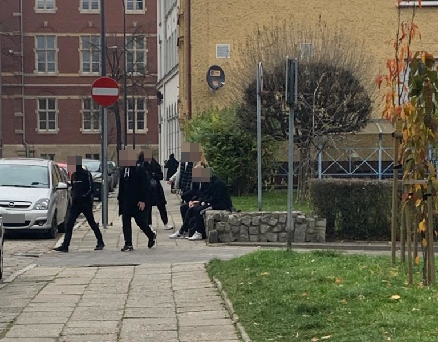 Zdjęcie w galerii na portalu naszraciborz.pl: Mieszkańcy piszą skargi, dyrektor CKZiU nr 1 zapowiada pogadanki i odsyła do służb wiadomości z regionu