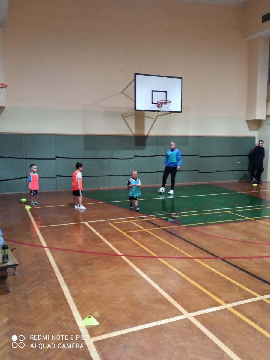 Zdjęcie w galerii na portalu naszraciborz.pl: Reprezentant Polski odwiedził trening młodych Unitów wiadomości z regionu