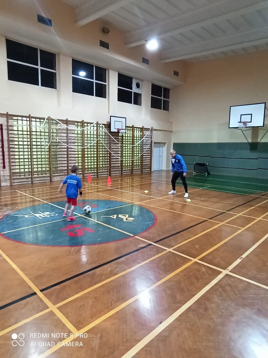 Zdjęcie w galerii na portalu naszraciborz.pl: Reprezentant Polski odwiedził trening młodych Unitów wiadomości z regionu