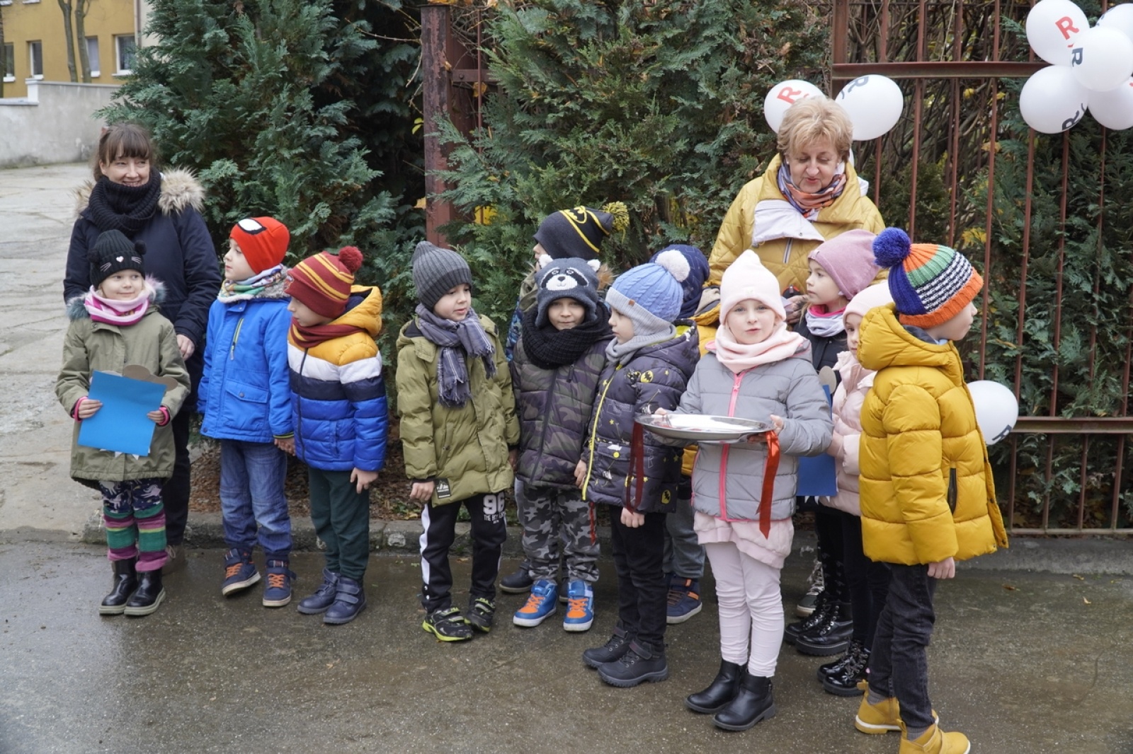 Zdjęcie w galerii na portalu naszraciborz.pl: Przedszkole nr 13 ma nowy plac zabaw wiadomości z regionu
