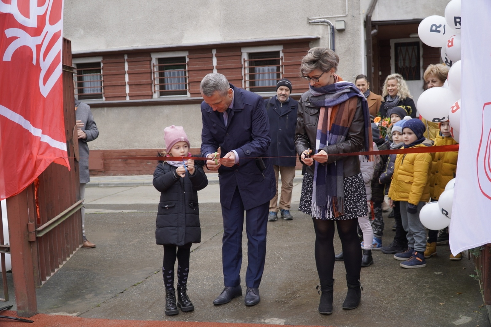 Zdjęcie w galerii na portalu naszraciborz.pl: Przedszkole nr 13 ma nowy plac zabaw wiadomości z regionu