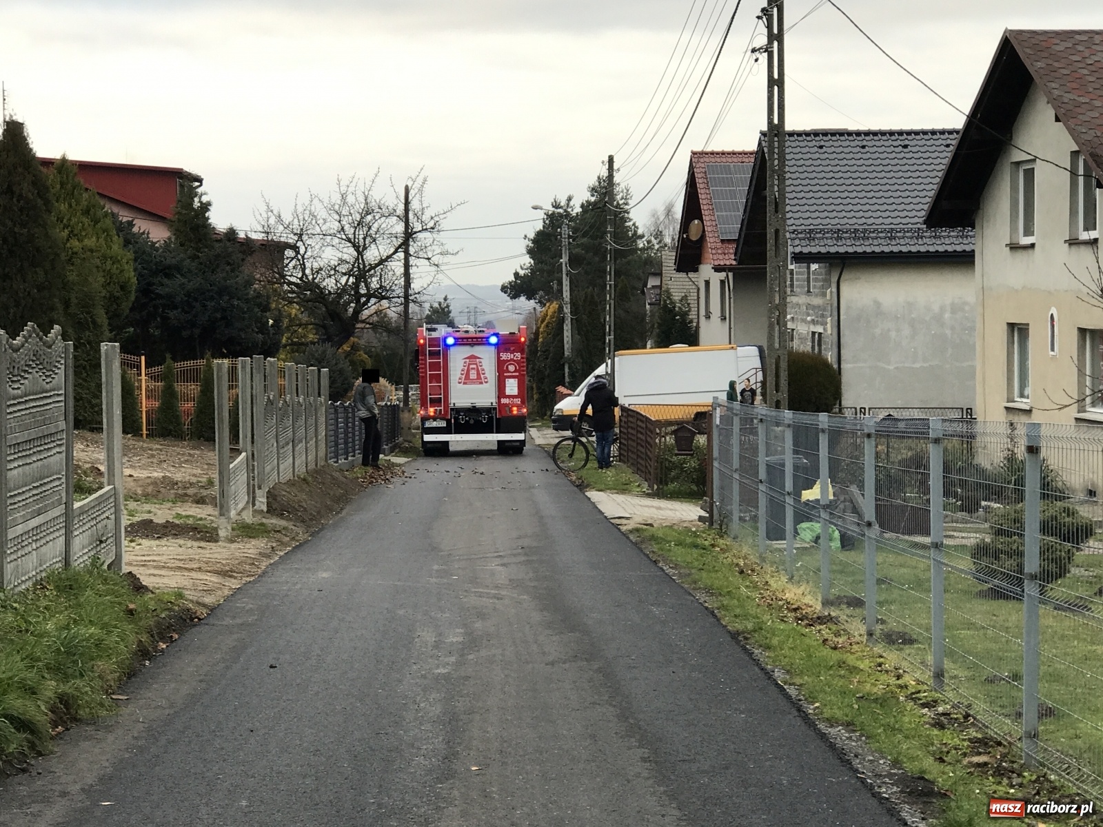 Zdjęcie w galerii na portalu naszraciborz.pl: Śmigłowiec LPR w akcji w Pogrzebieniu [FOTO i WIDEO] wiadomości z regionu