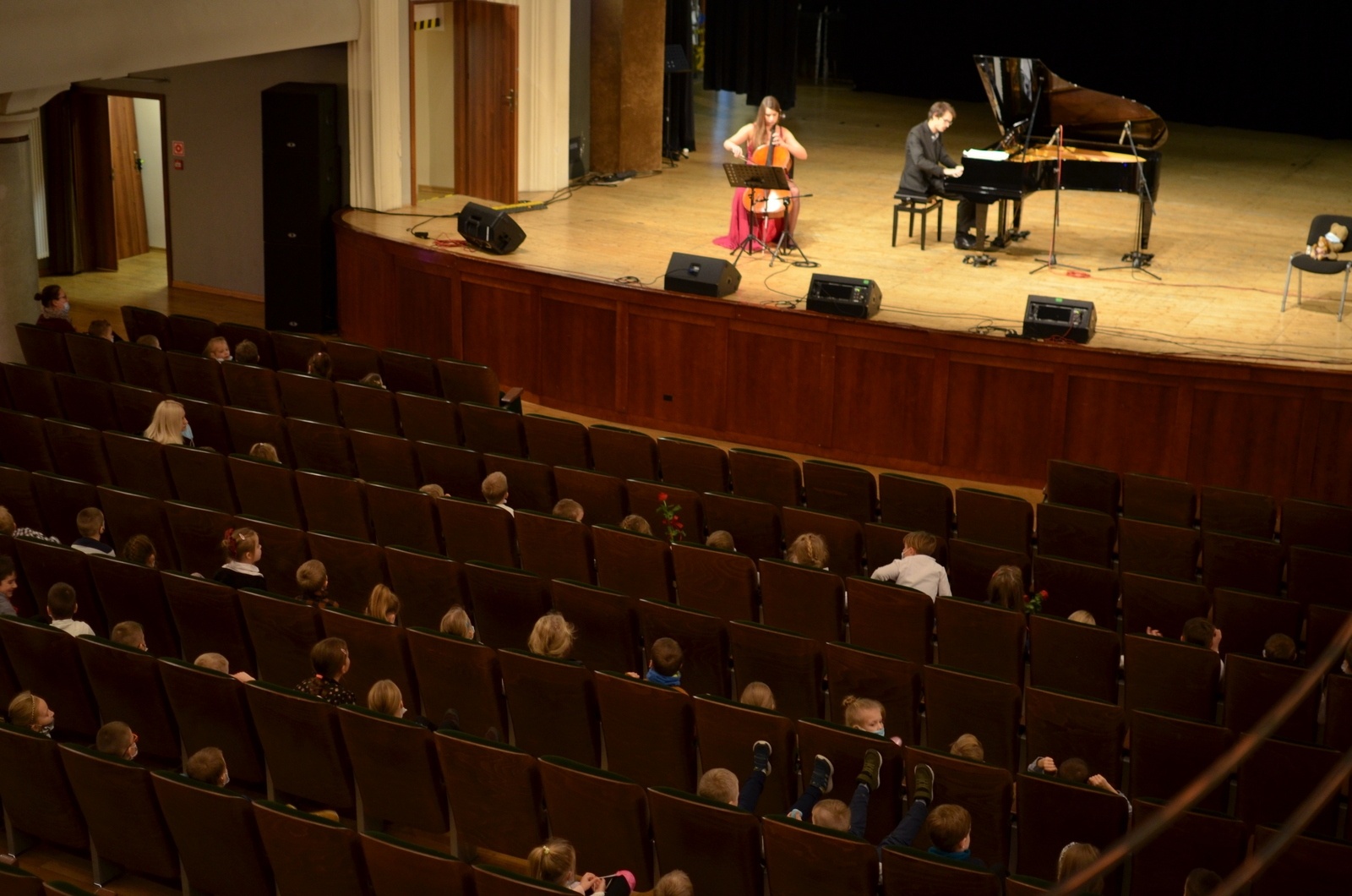 Zdjęcie w galerii na portalu naszraciborz.pl: Muzyczne spotkanie młodych w RCK. W roli głównej wiolonczela wiadomości z regionu