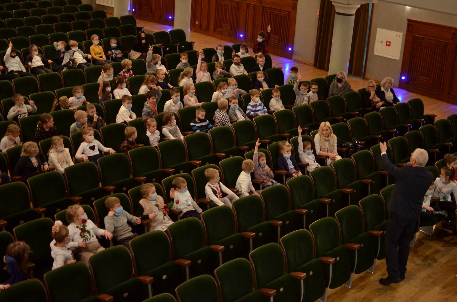 Zdjęcie w galerii na portalu naszraciborz.pl: Muzyczne spotkanie młodych w RCK. W roli głównej wiolonczela wiadomości z regionu