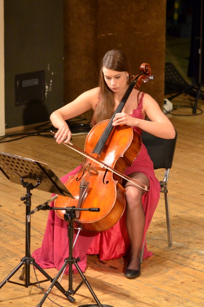 Zdjęcie w galerii na portalu naszraciborz.pl: Muzyczne spotkanie młodych w RCK. W roli głównej wiolonczela wiadomości z regionu