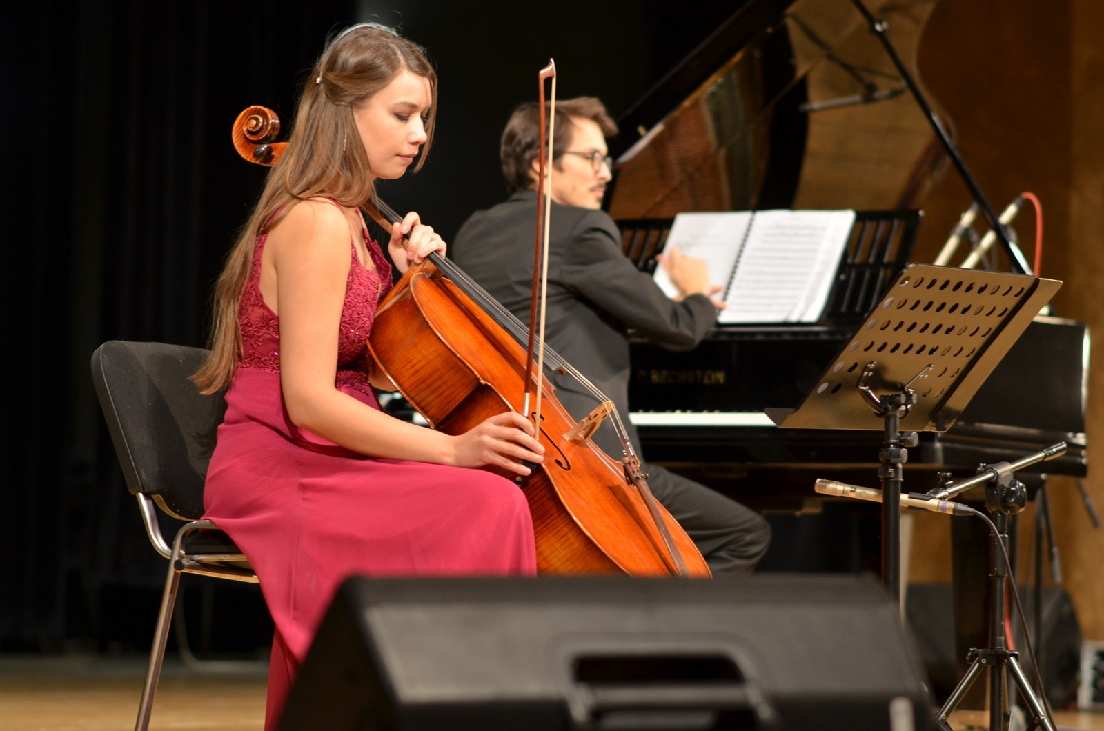 Zdjęcie w galerii na portalu naszraciborz.pl: Muzyczne spotkanie młodych w RCK. W roli głównej wiolonczela wiadomości z regionu
