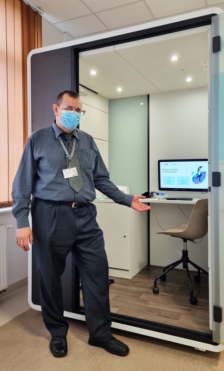 Zdjęcie w galerii na portalu naszraciborz.pl: W śląskim NFZ stanął kiosk profilaktyczny wiadomości z regionu