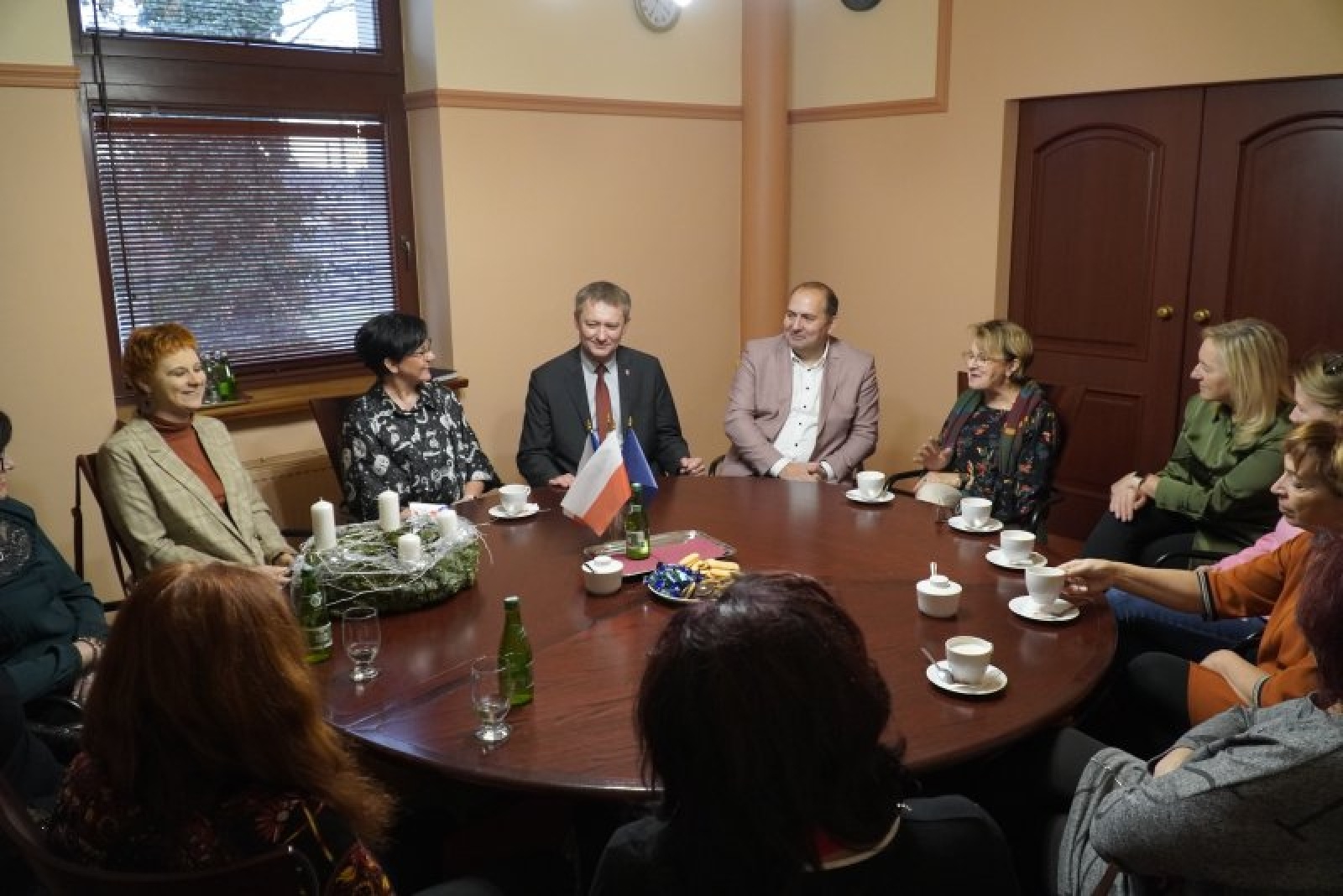 Zdjęcie w galerii na portalu naszraciborz.pl: Prezydent ugościł przedstawicielki słowackiego i czeskiego przedszkola wiadomości z regionu