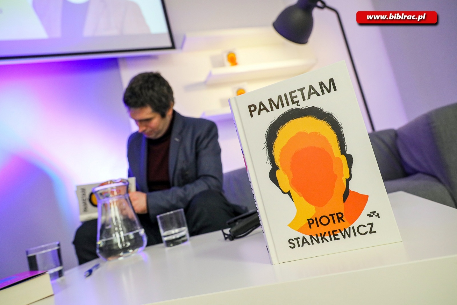 Zdjęcie w galerii na portalu naszraciborz.pl: O pamięci i stoicyzmie w raciborskiej bibliotece [FOTO] wiadomości z regionu