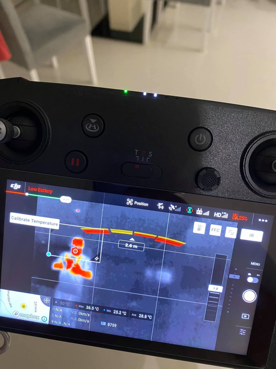 Zdjęcie w galerii na portalu naszraciborz.pl: Wojsko, policja i strażacy z dronem na Skłodowskiej w Raciborzu wiadomości z regionu