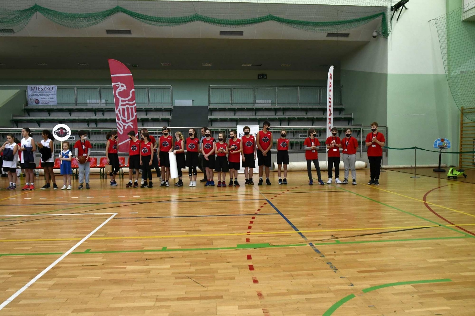 Zdjęcie w galerii na portalu naszraciborz.pl: Jr. NBA League w Raciborzu. Przyszłe gwiazdy koszykówki w Arenie Rafako [FOTO i WIDEO] wiadomości z regionu