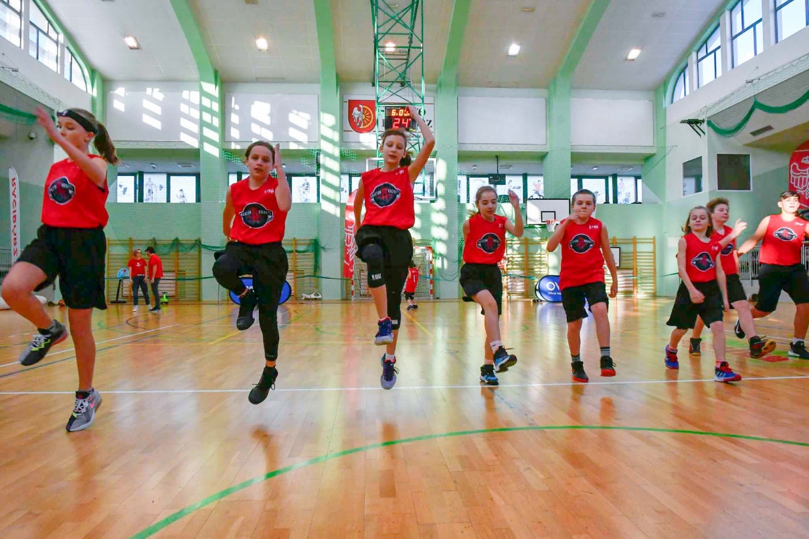 Zdjęcie w galerii na portalu naszraciborz.pl: Jr. NBA League w Raciborzu. Przyszłe gwiazdy koszykówki w Arenie Rafako [FOTO i WIDEO] wiadomości z regionu