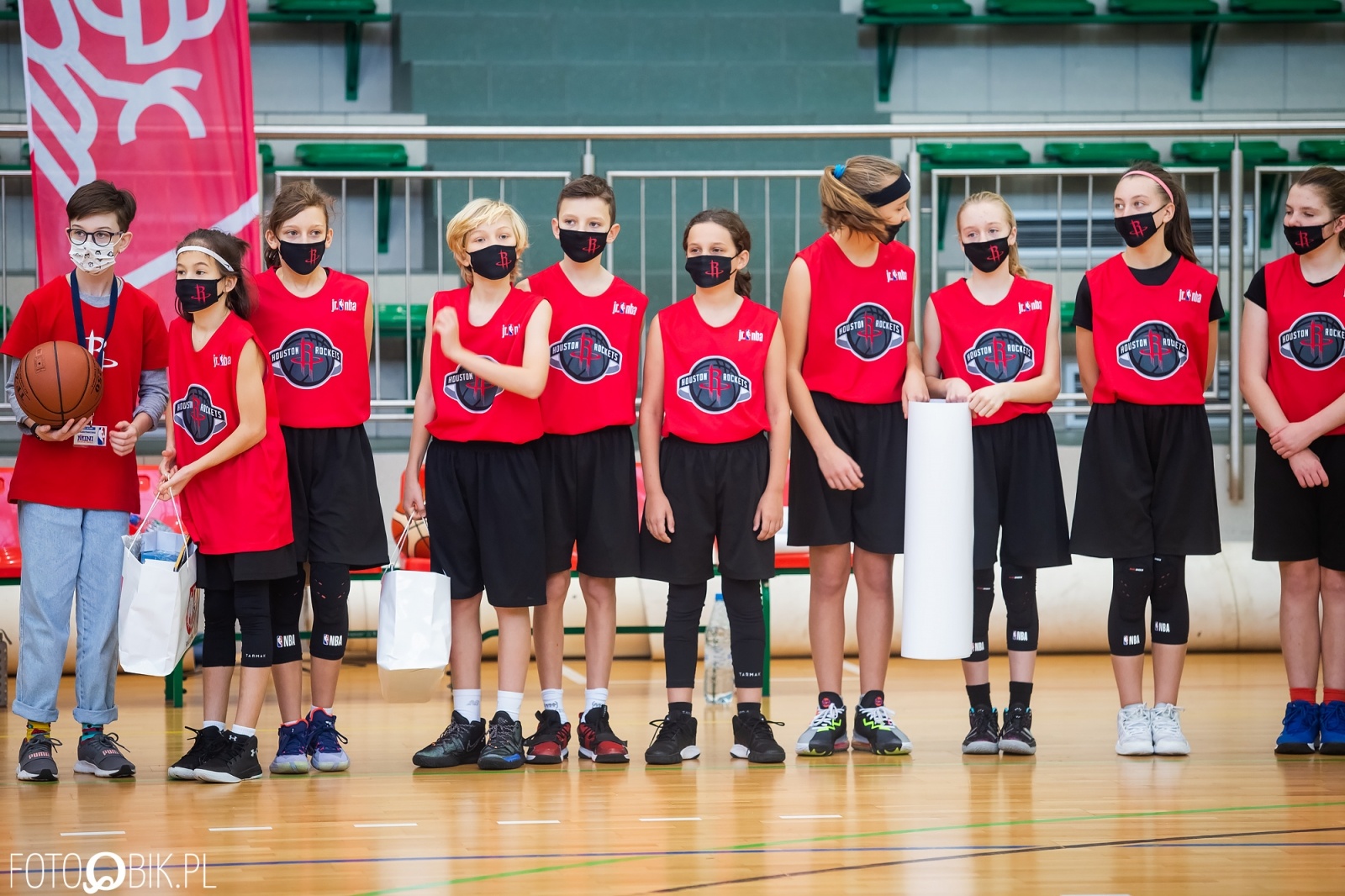 Zdjęcie w galerii na portalu naszraciborz.pl: Jr. NBA League w Raciborzu. Przyszłe gwiazdy koszykówki w Arenie Rafako [FOTO i WIDEO] wiadomości z regionu