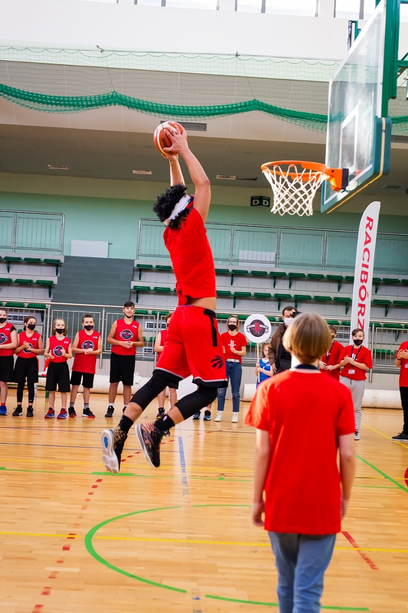 Zdjęcie w galerii na portalu naszraciborz.pl: Jr. NBA League w Raciborzu. Przyszłe gwiazdy koszykówki w Arenie Rafako [FOTO i WIDEO] wiadomości z regionu